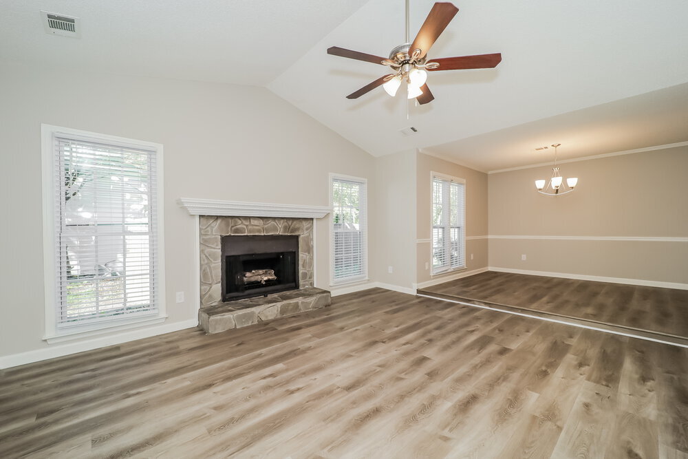 Building Photo - 2712 Horseshoe Creek Dr