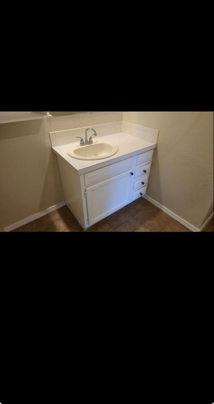 Building Photo - 3900 S Q St