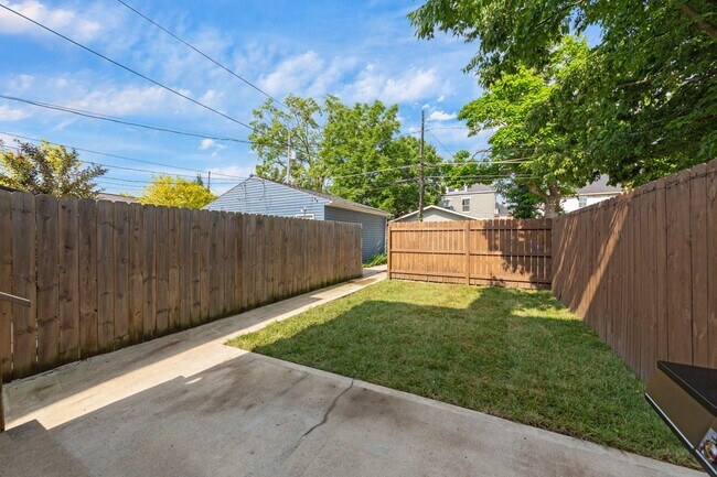 Building Photo - 159 Miami Ave