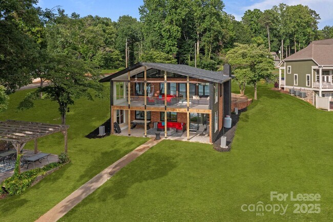 Primary Photo - 4159 Todd St