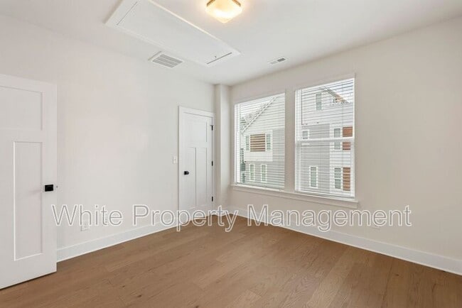 Building Photo - 5019 York Park Ln