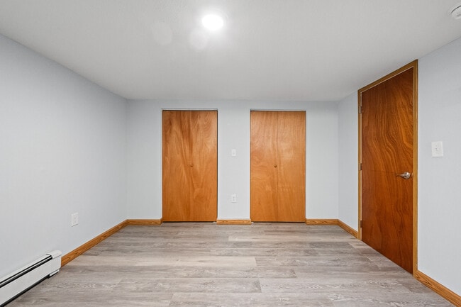 Building Photo - 17 Anna Ave