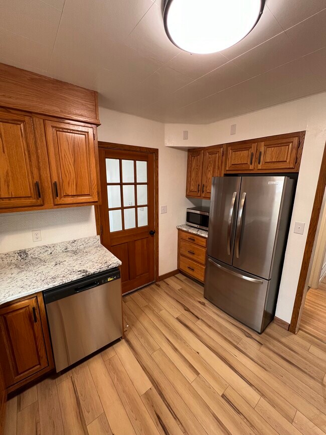 Building Photo - 2302 2nd Ave N