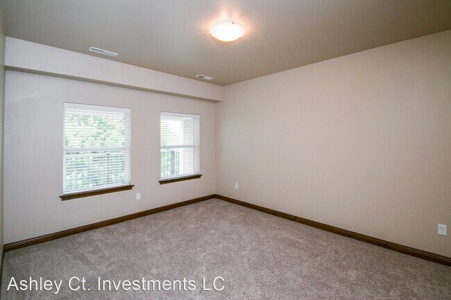 Building Photo - 405 Ashley Ct