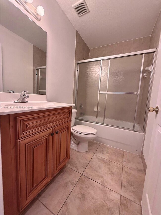 Building Photo - 63 SE 3rd Ave