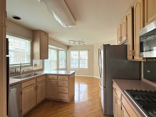 Building Photo - 991 Sweetflower Dr