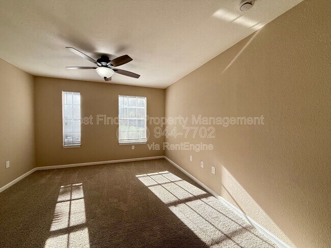 Building Photo - 10075 Gate Pkwy N