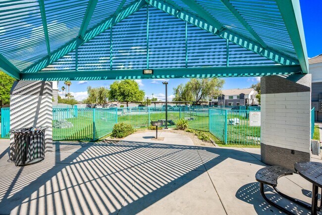 Building Photo - 3065 N 67th Ave