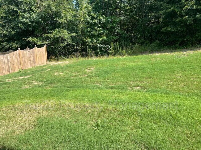 Primary Photo - 365 Partisan Dr