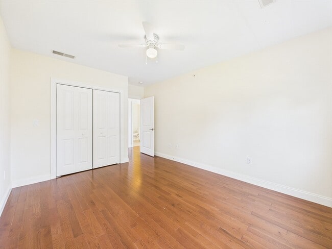 Building Photo - 70 Endicott St