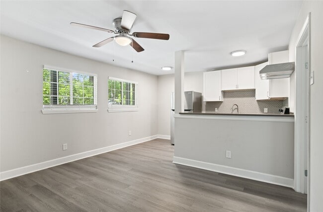 Building Photo - 6810 Del Rio St