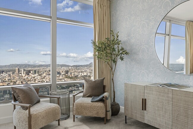 Building Photo - 900 W Olympic Blvd