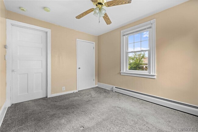 Building Photo - 619 Elmwood Ave