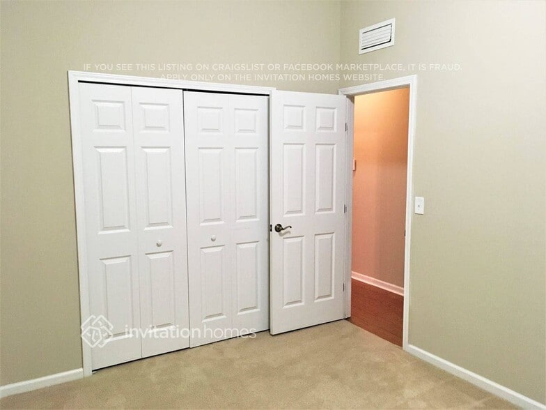 Building Photo - 4011 Pebble Brooke Circle South