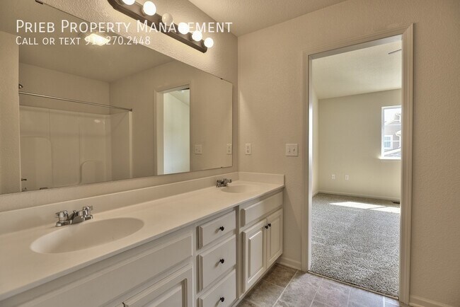 Building Photo - 21982 W 125th Ct