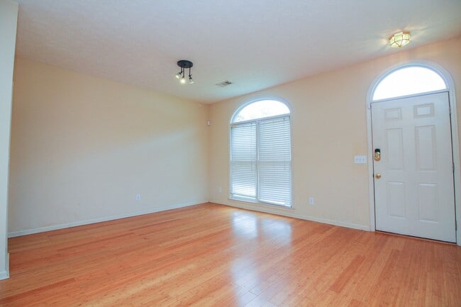 Building Photo - Updated Midland, GA Home