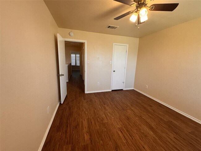 Building Photo - 12840 St Mary Dr