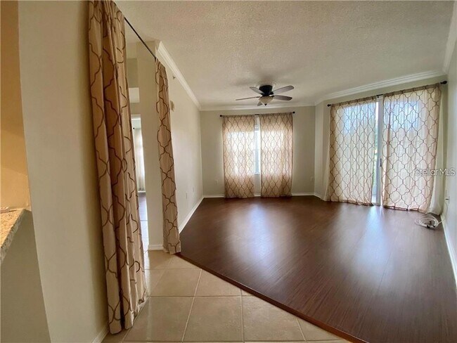 Building Photo - 5655 Bentgrass Dr