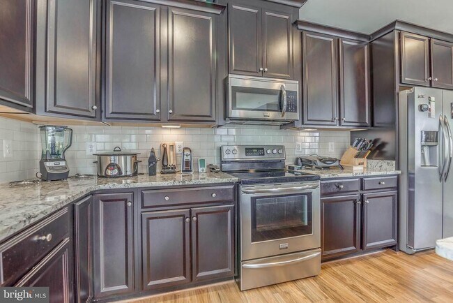 Building Photo - 14755 Malloy Ct