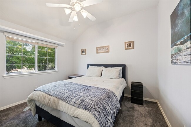 Building Photo - 6426 E Linpar Ct