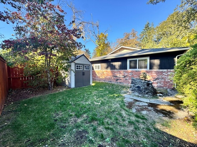 Building Photo - 5713-5713 64th St W