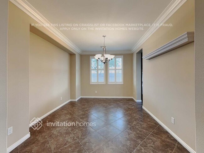 Building Photo - 9203 Bronze River Ave