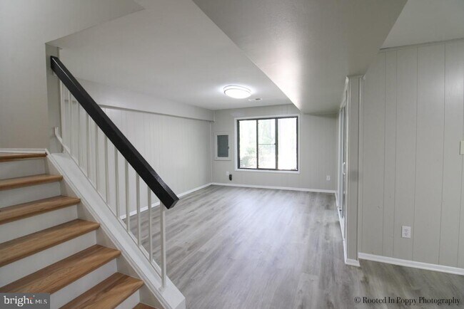 Building Photo - 20423 Meadow Pond Pl