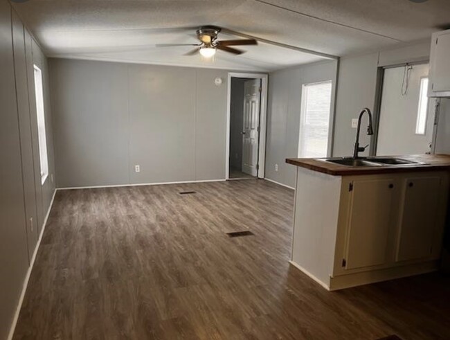 Building Photo - 134 Pixie Cir