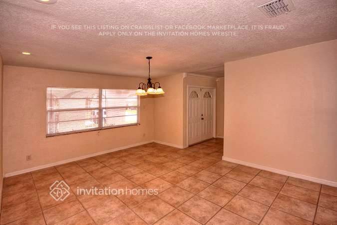 Building Photo - 520 Mahogany Dr