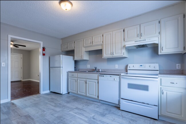 Building Photo - Welcome Home