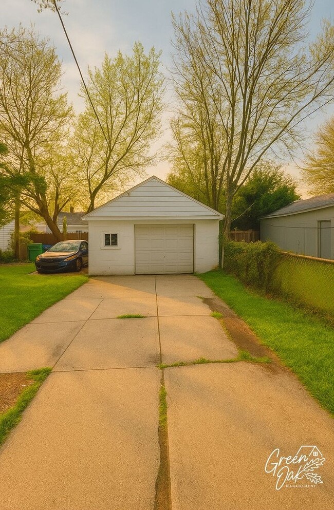 Building Photo - 13000 Rockside Rd