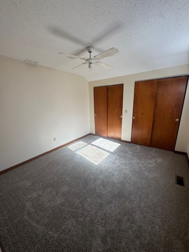 Building Photo - 2007 Hillside Ave