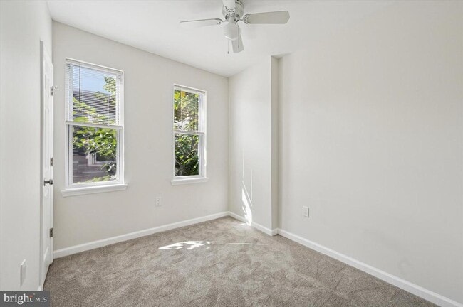 Building Photo - 2318 Fernon St