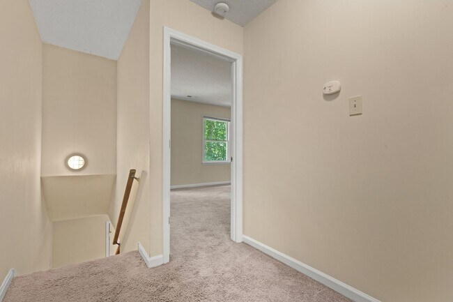 Building Photo - TWO WEEKS OFF RENT! Two Bedroom Townhome with Private Wraparound Deck in Carrboro!