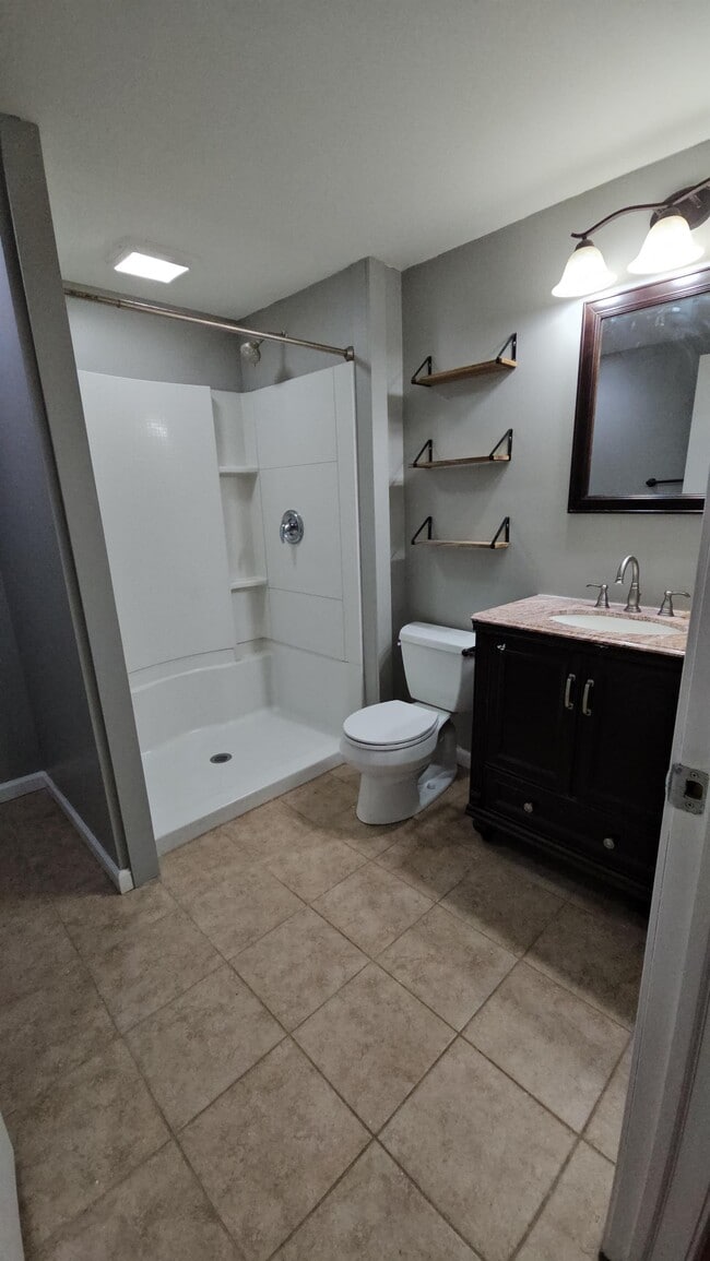 Building Photo - 10218 Weir St