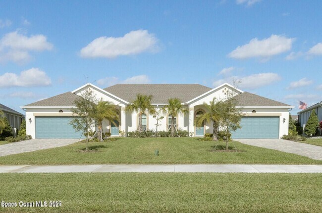 Building Photo - 2746 Spur Dr