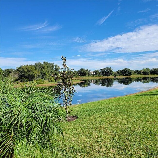 Building Photo - 17335 Blue Rdg Pl