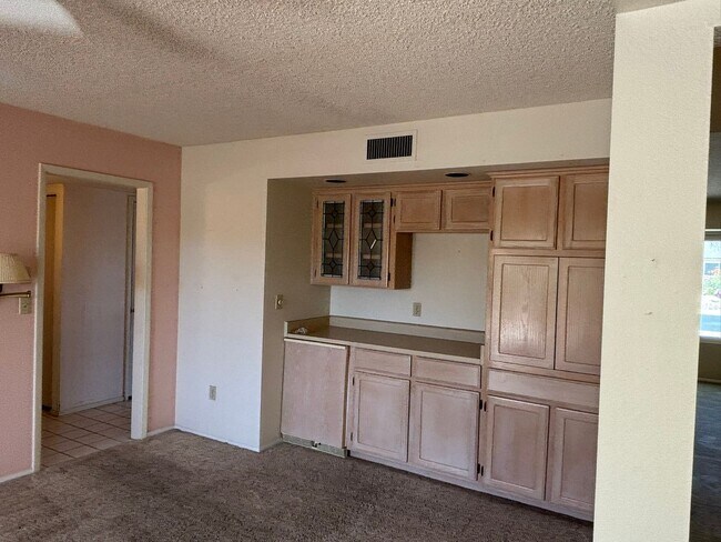 Building Photo - Spacious 3 bedroom Long Term Unfurnished home in Leisure World a 45+ Active Adult Resort Community