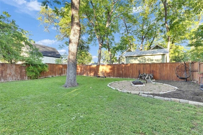 Building Photo - 4607 Evans Ave