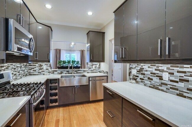 Building Photo - 36 Snowdance Ln