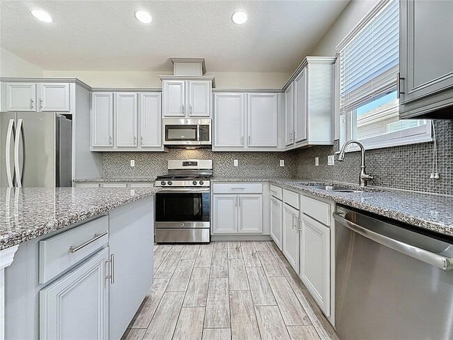 Building Photo - 329 Alcove Dr