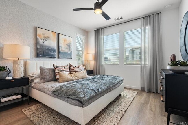 Building Photo - 5000 Avenida Lugano