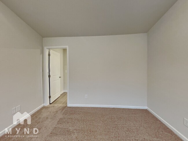 Building Photo - 279 Ivy Bank Dr