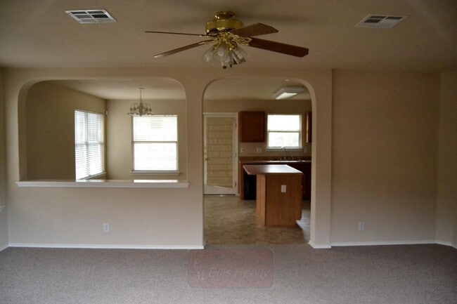 Building Photo - 306 Bright Chase