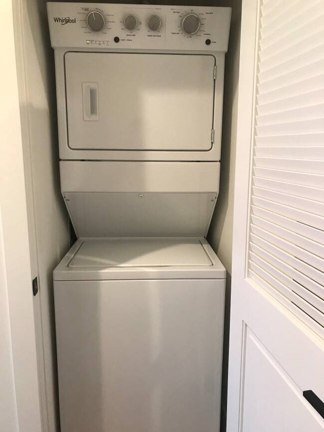 Building Photo - 5359 W Adams Blvd