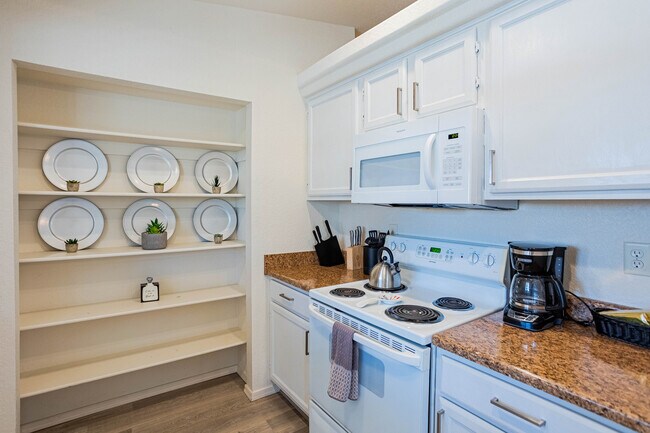 Building Photo - 3280 Rocking Horse Dr