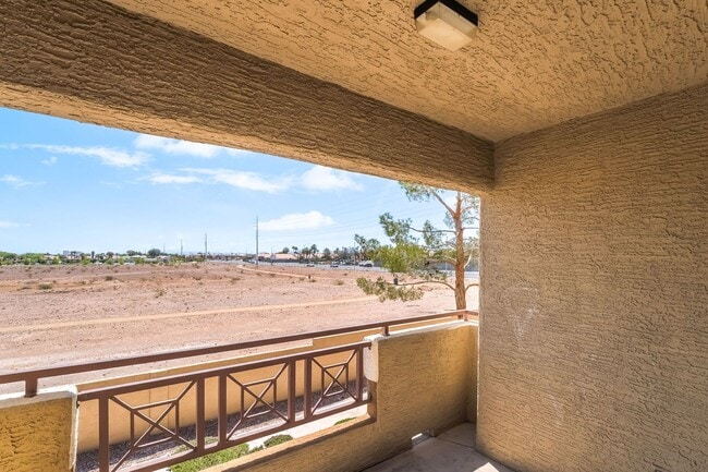 Building Photo - Stylish Condo with Stunning Strip Views!