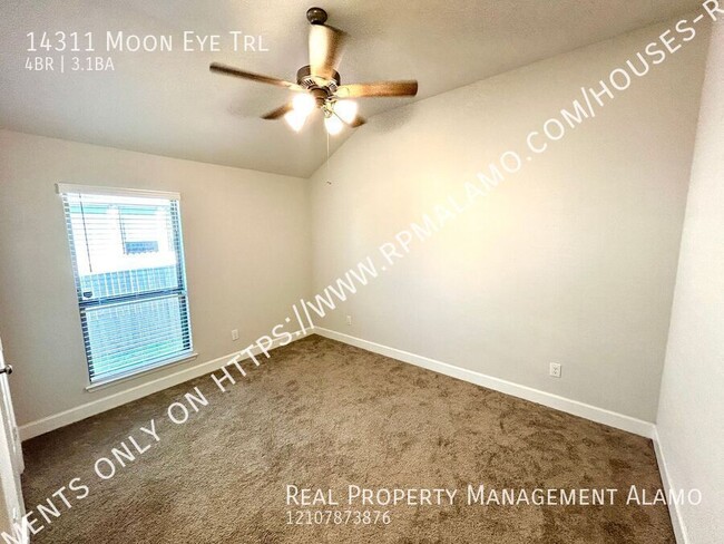 Building Photo - AVAILABLE NOW! Lovely 4 Bedroom / 3.5 Bath...