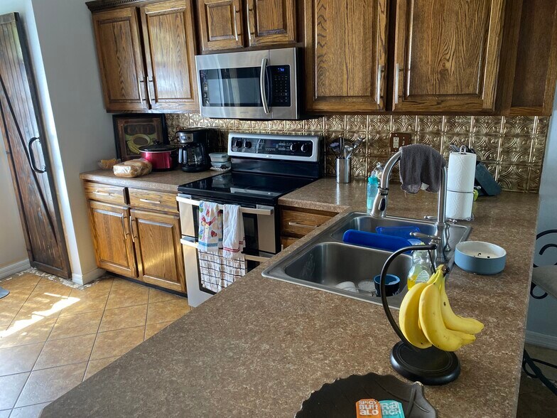 Building Photo - 12828 Kings Lake Dr