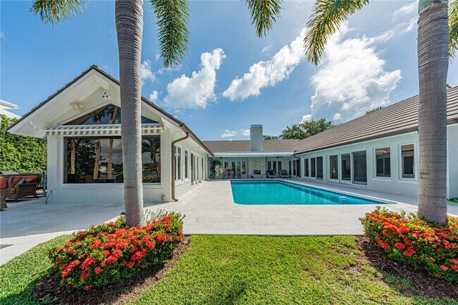 Building Photo - 195 Spinnaker Dr